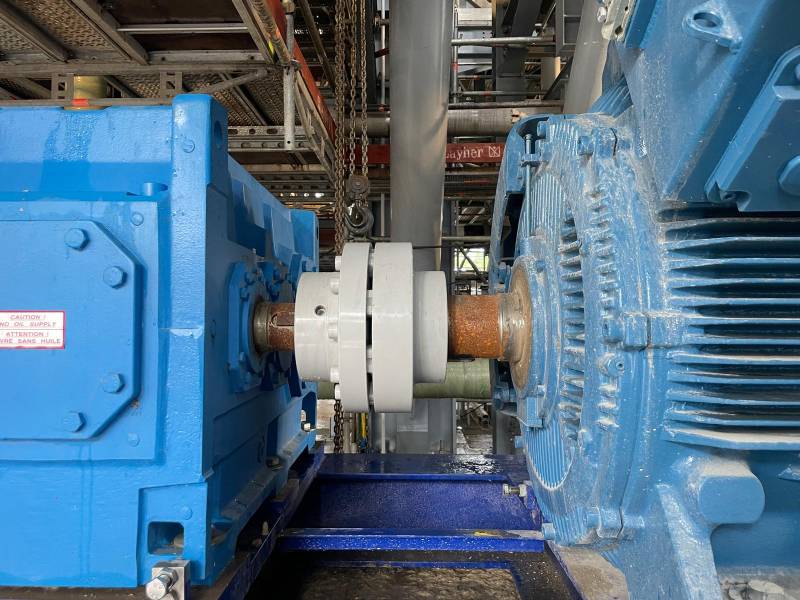 Alignement laser industriel à Tavaux proche Grenoble – Intervention sur compresseur et ensemble moteur/réducteur