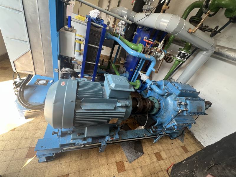 Alignement laser d'un moteur et compresseur 