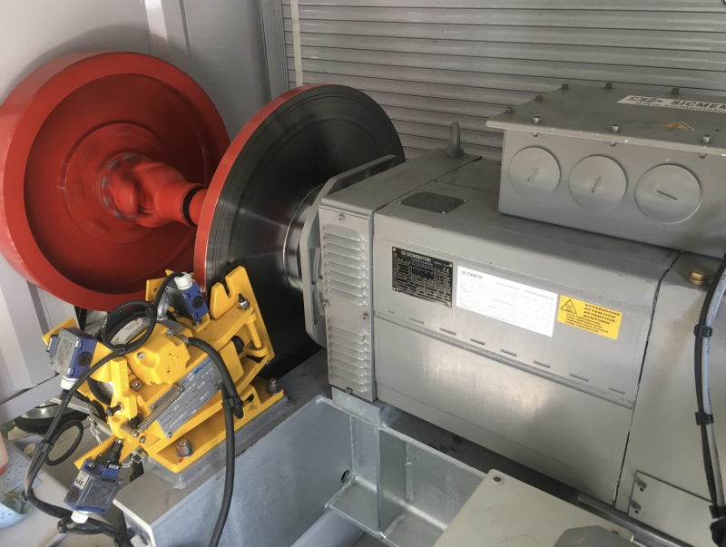 Contrôle vibratoire moteur électrique haute puissance – Maintenance préventive – Station de ski des Alpes françaises